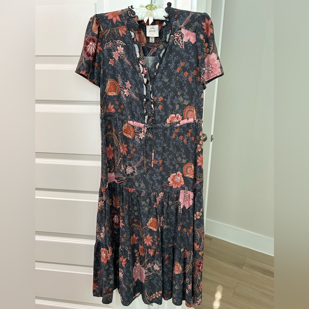 Knox Rose Dark Floral mid calf length Dress